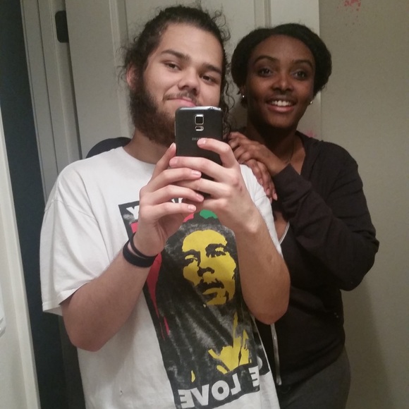 Meet your Posher, Liah - Picture 1 of 1